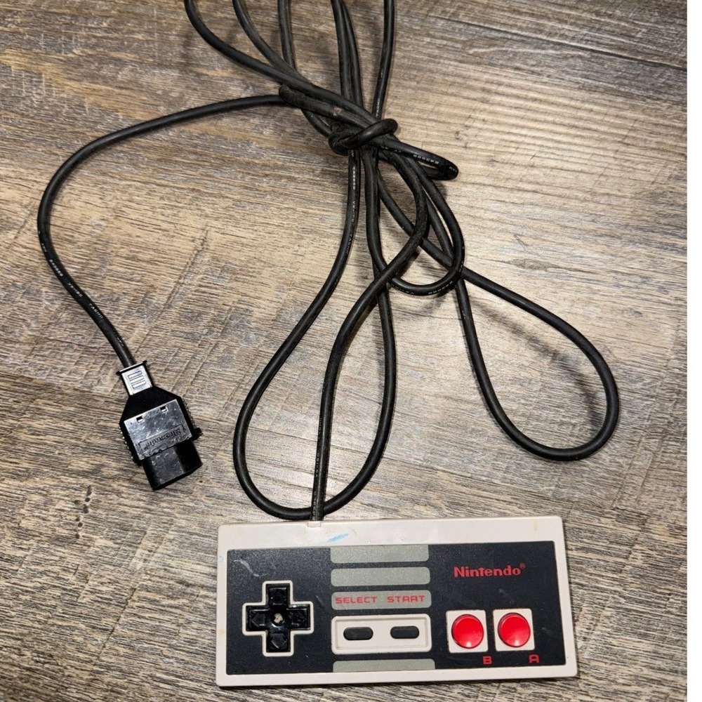 Nintendo‎ NES Controller Model NES-004 Original Wired Gamepad Made in Japan